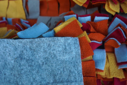 Snuffelmatta 50×60 cm – aktiveringsmatta i fleece